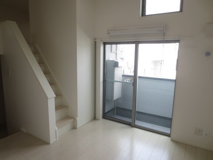 物件内観写真10　(居室)