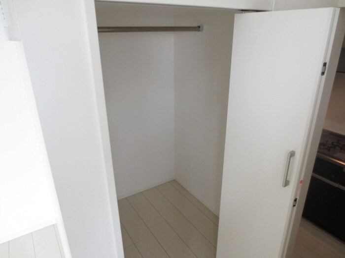 物件内観写真14　(収納)