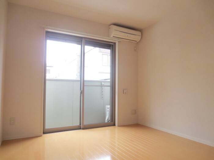 物件内観写真5　(居室)