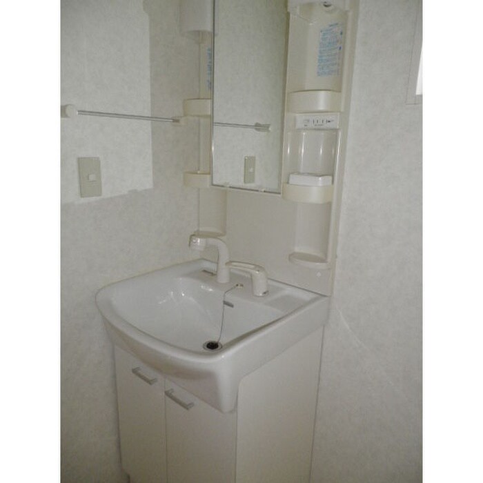 物件内観写真10　(収納)