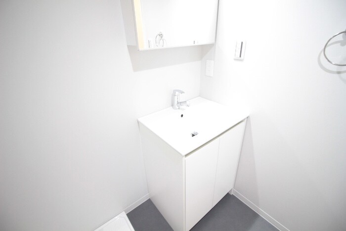 物件内観写真9　(洗面)