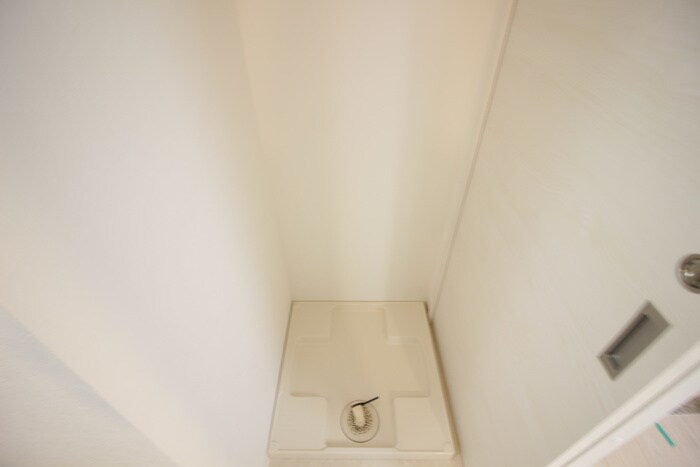 物件内観写真14　(洗濯機置場)