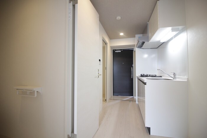 物件内観写真16　(廊下)