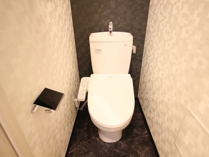 物件内観写真14　(トイレ)