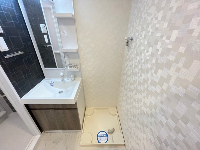 物件内観写真16　(洗濯機置場)