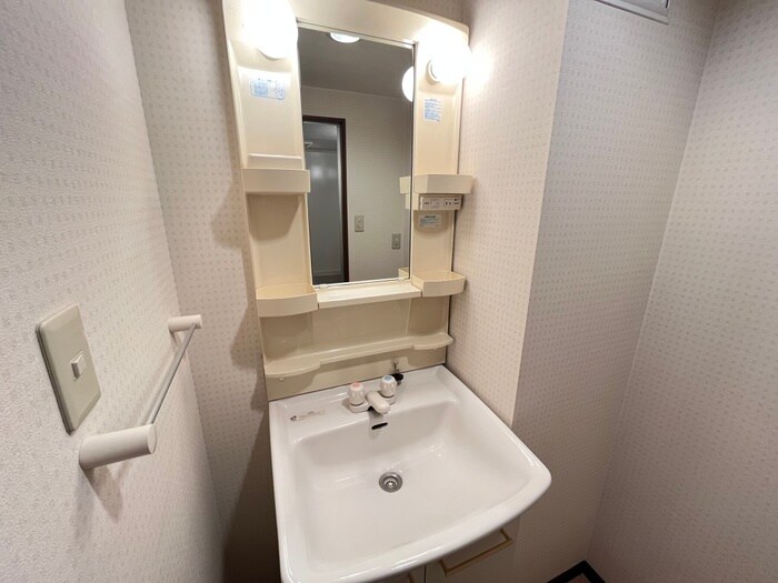 物件内観写真10　(洗面)