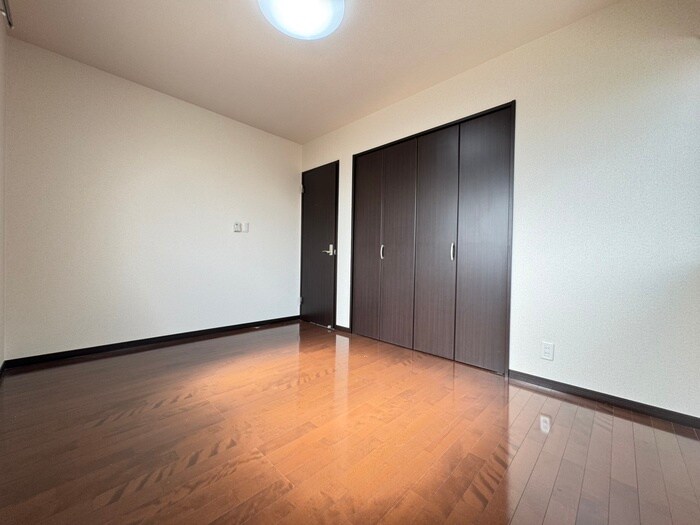 物件内観写真9　(居室)