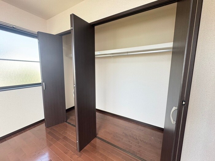 物件内観写真11　(収納)