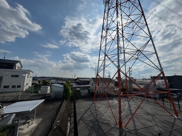 物件内観写真18　(室内からの展望)