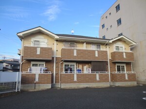 エレガンシア　ブロ－テ外観写真