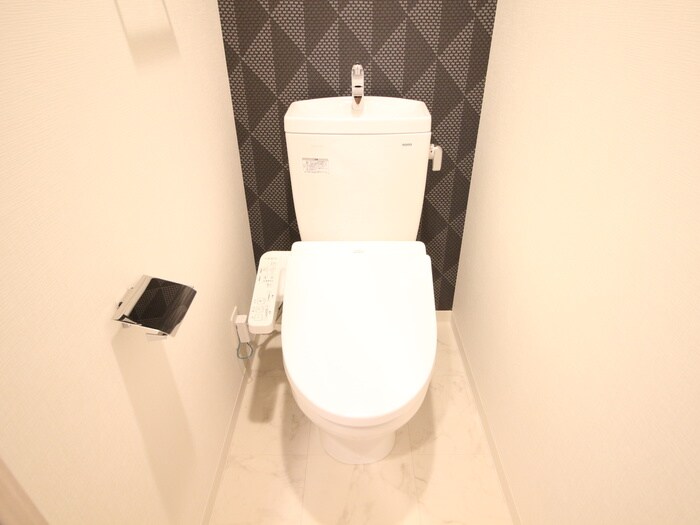 物件内観写真14　(トイレ)