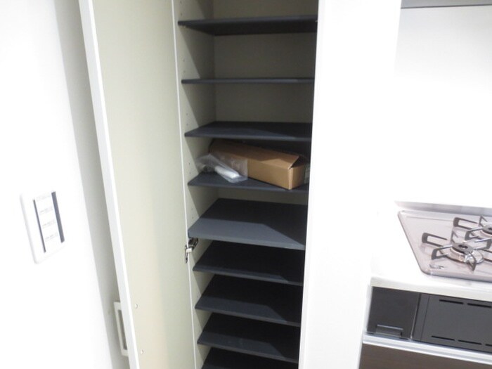 物件内観写真8　(靴箱)