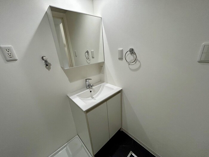 物件内観写真11　(洗面)