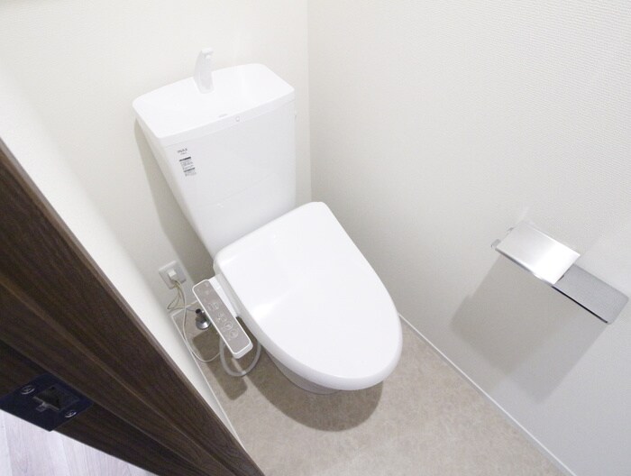 物件内観写真12　(トイレ)