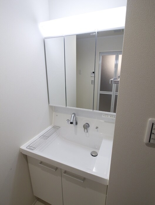 物件内観写真13　(洗面)