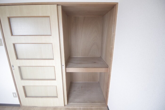 物件内観写真6　(収納)