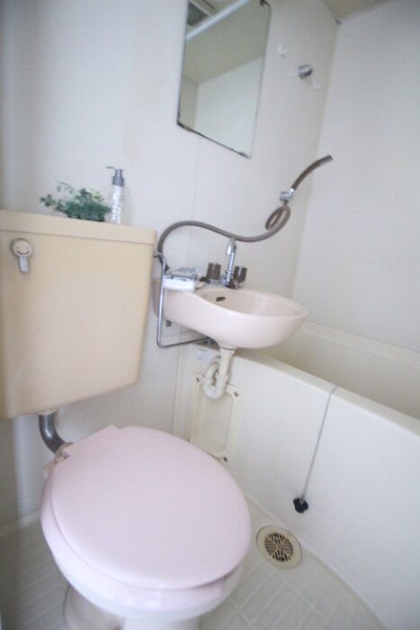 物件内観写真8　(トイレ)