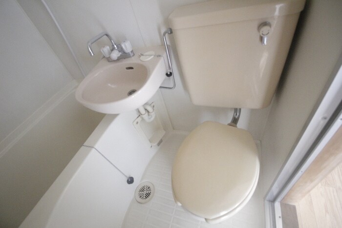 物件内観写真9　(トイレ)