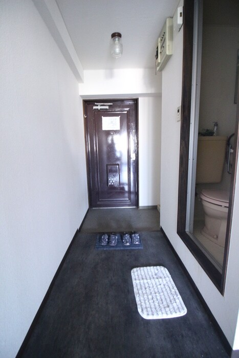 物件内観写真11　(廊下)