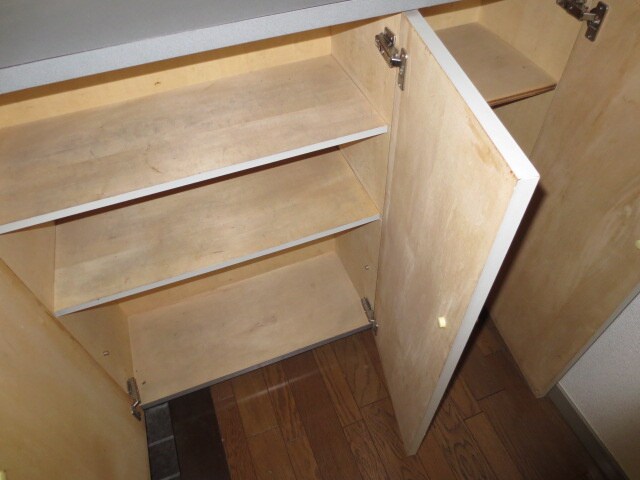 物件内観写真8　(靴箱)