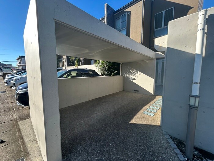 物件外観写真5　(駐輪場)