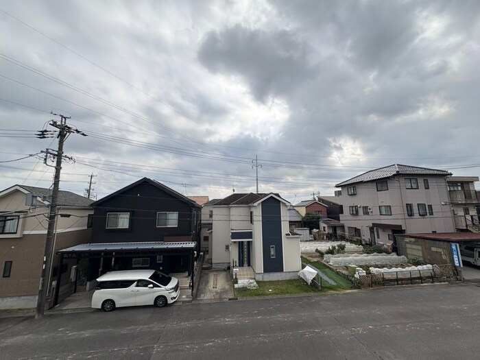 物件内観写真16　(室内からの展望)