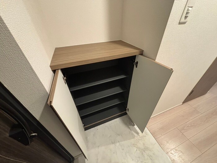 物件内観写真10　(靴箱)