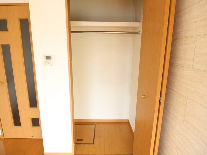 物件内観写真10　(収納)