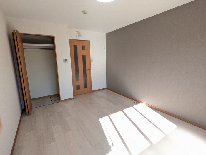 物件内観写真18　(居室)