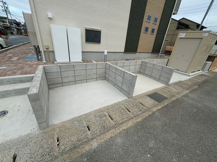 物件外観写真4　(建物設備)