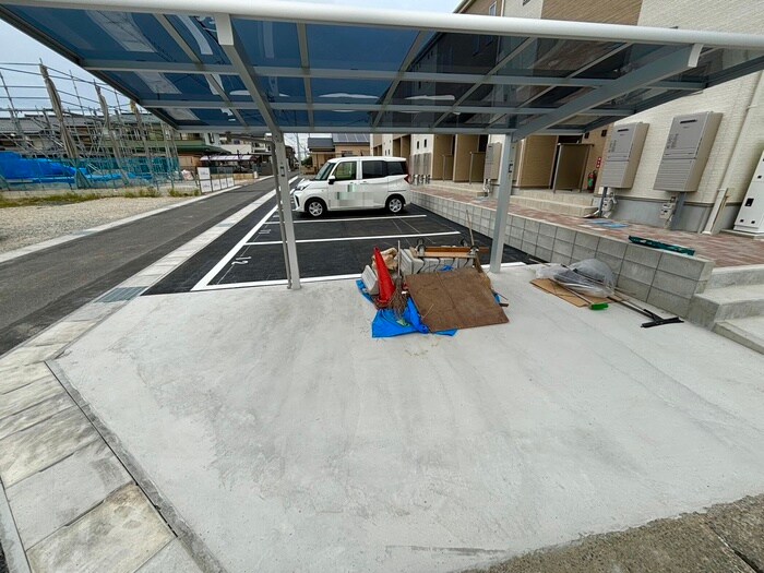 物件外観写真5　(駐輪場)