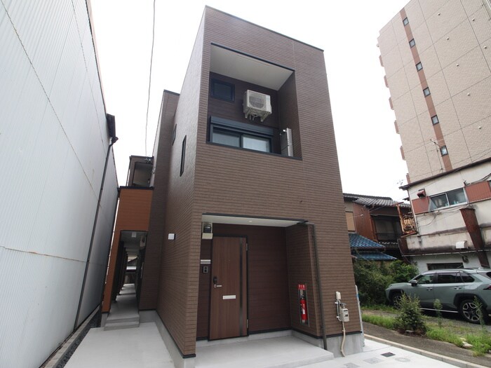 物件外観写真1　(外観写真)