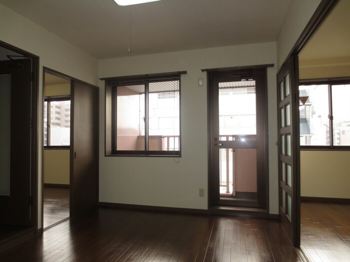 物件内観写真7　(居室)