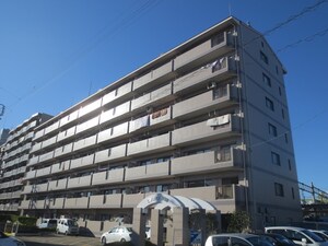 ロジュマン春日井外観写真