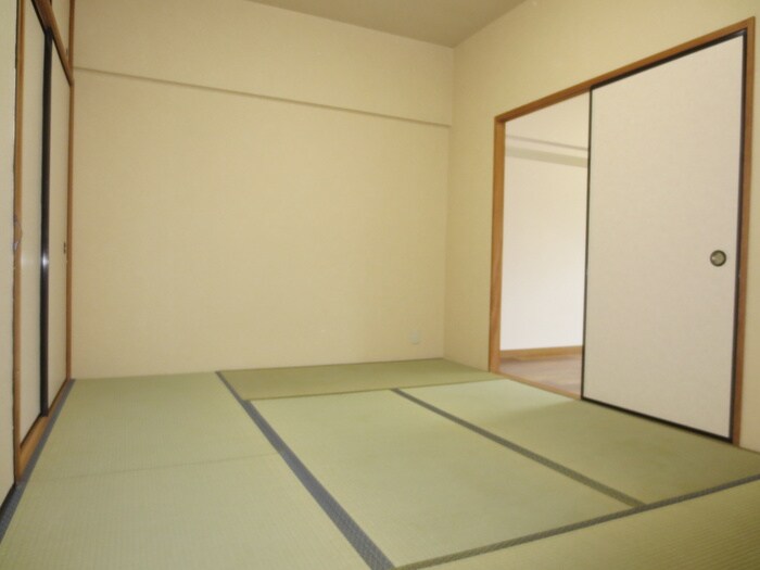 物件内観写真17　(居室)