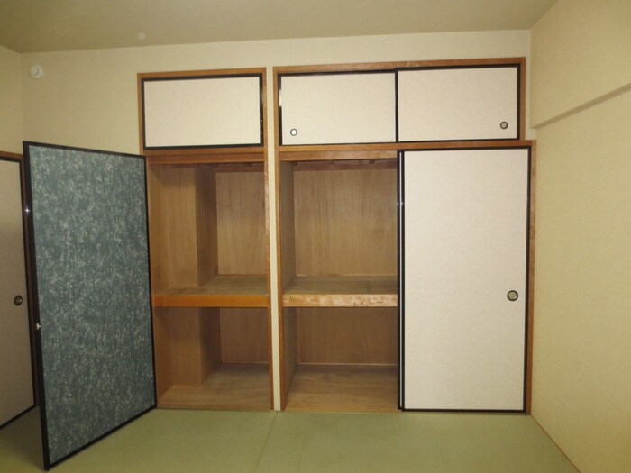 物件内観写真18　(収納)