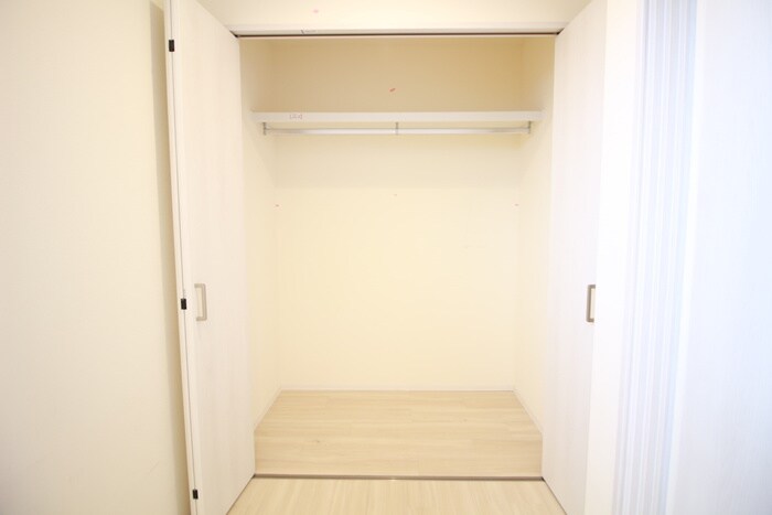 物件内観写真10　(収納)