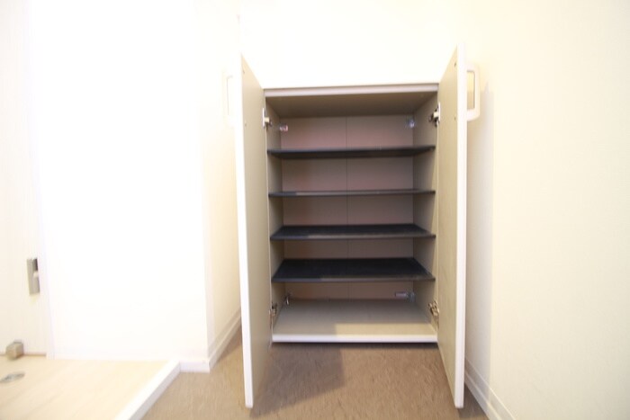 物件内観写真17　(靴箱)