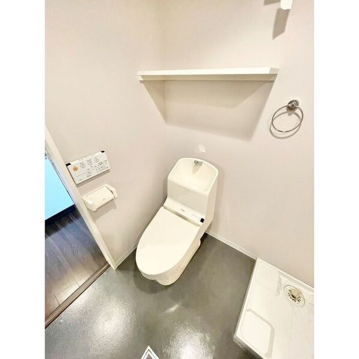 物件内観写真12　(トイレ)