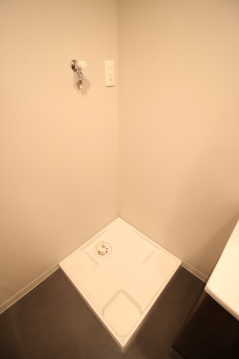 物件内観写真18　(洗濯機置場)