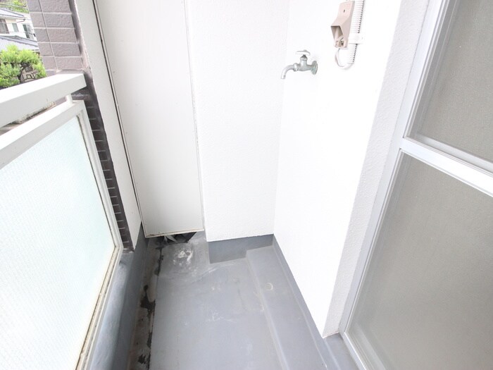 物件内観写真13　(洗濯機置場)