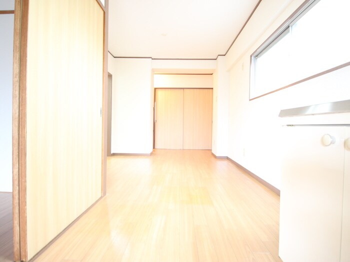 物件内観写真22　(廊下)