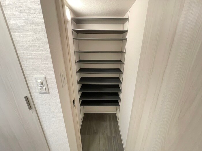 物件内観写真18　(靴箱)