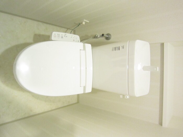 物件内観写真9　(トイレ)