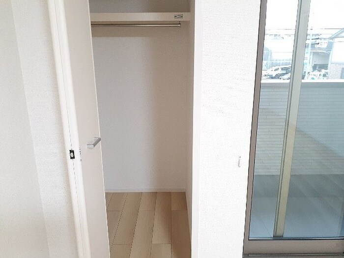 物件内観写真10　(収納)