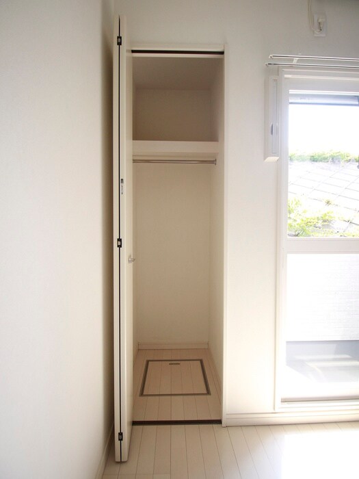 物件内観写真14　(収納)