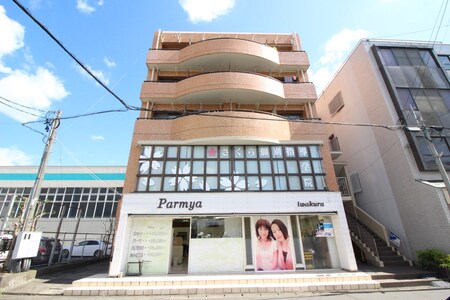 ルビ－ビル外観写真