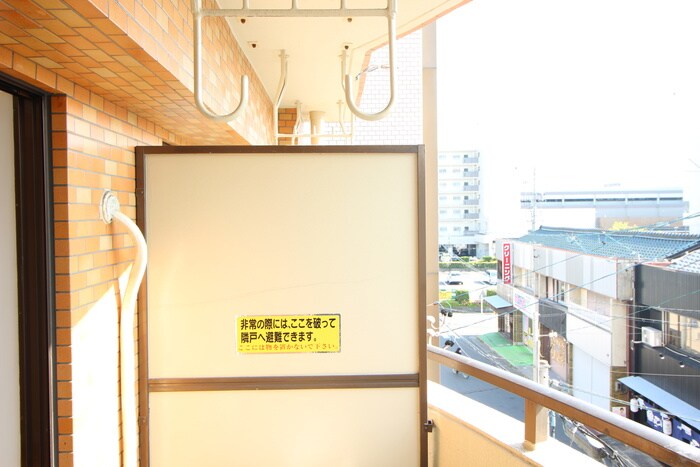 物件内観写真22　(室内からの展望)