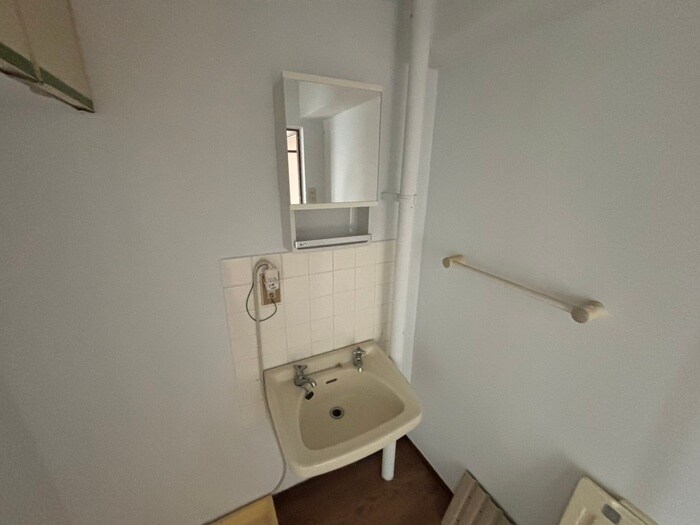 物件内観写真13　(洗面)