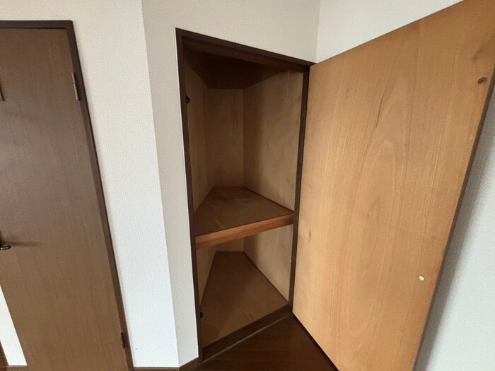 物件内観写真21　(収納)